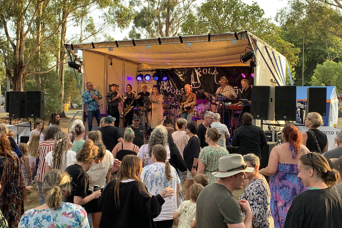 "Gippsland Live" features the Boolarra Folk Festival 2023 3BBRFM 103.1